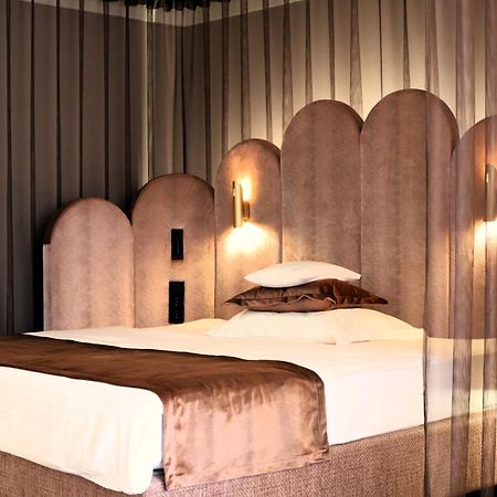Hotel Waldkrug Delbrück Екстериор снимка