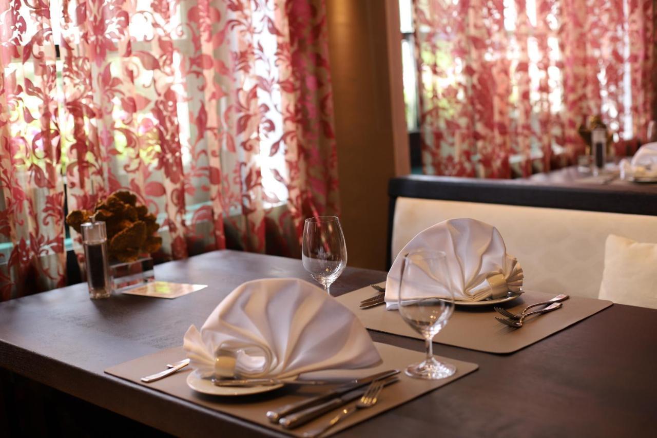 Hotel Waldkrug Delbrück Екстериор снимка