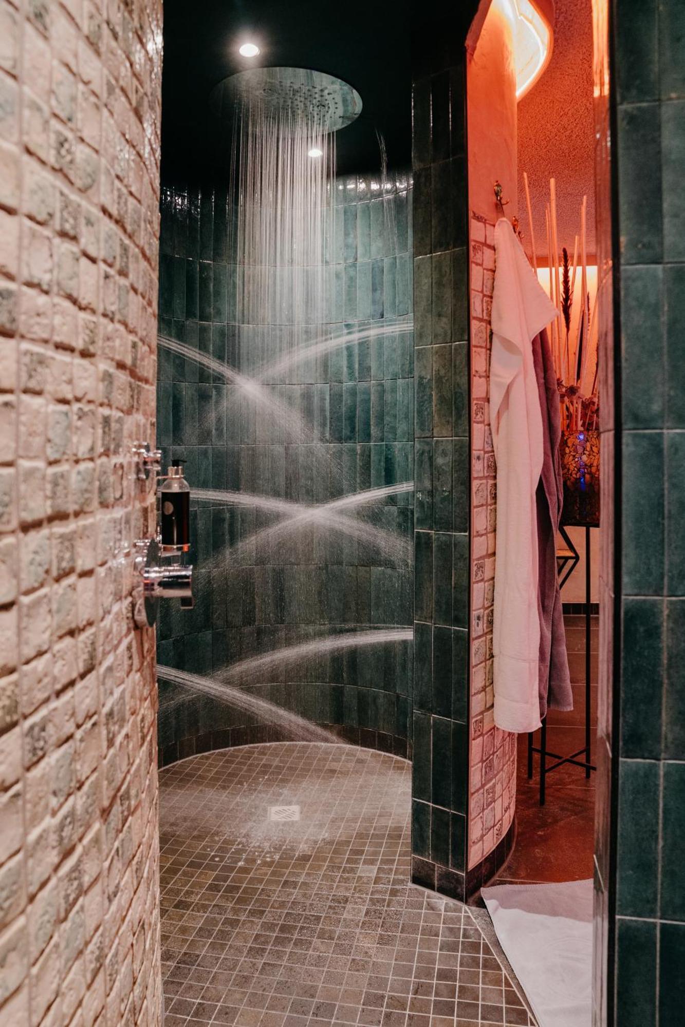 Hotel Waldkrug Delbrück Екстериор снимка