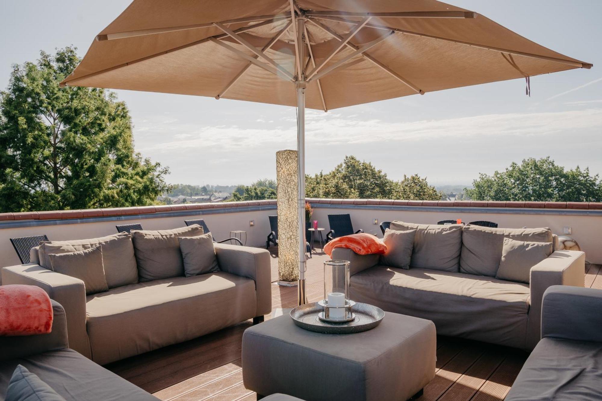 Hotel Waldkrug Delbrück Екстериор снимка